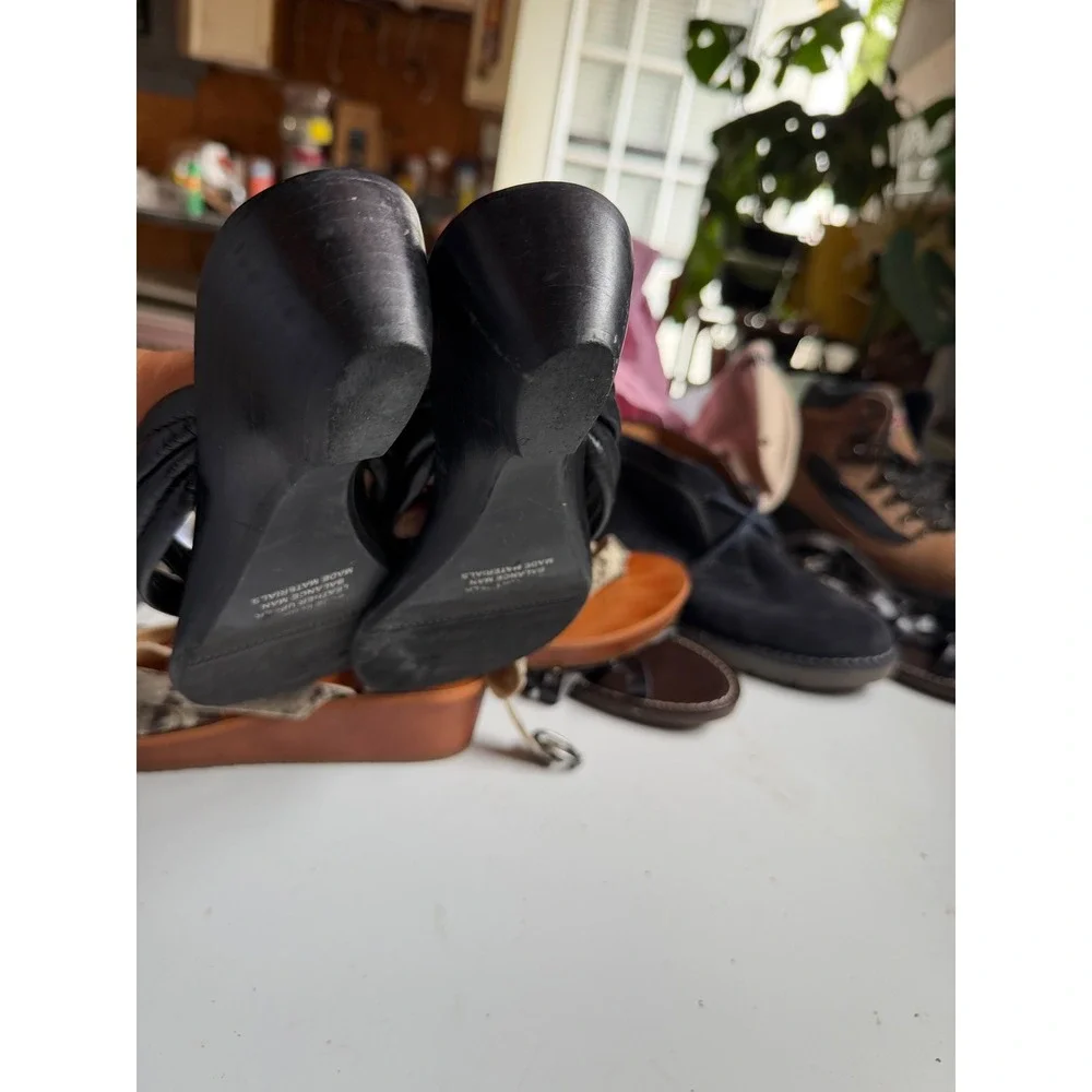 APOSTROPHE Becca Black Leather Wedge Sandals Padded Thong Slides Mens 6M Brazil